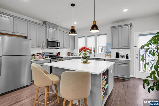 23 Haralson Court, Livingston, NJ 07039