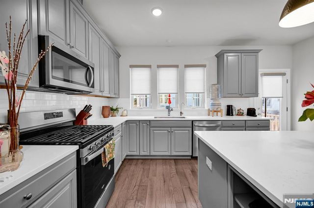 23 Haralson Court, Livingston, NJ 07039
