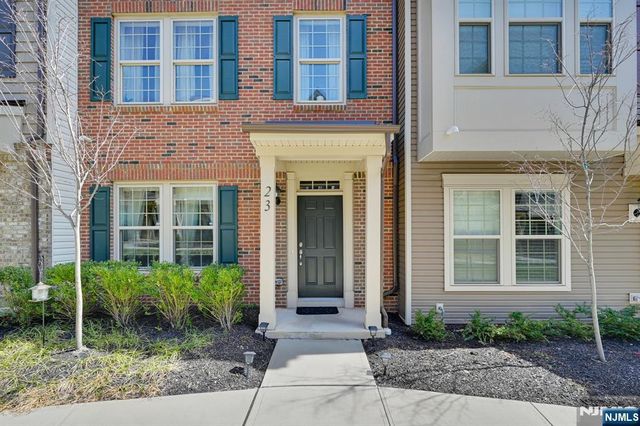 23 Haralson Court, Livingston, NJ 07039