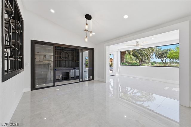 2920 Crown Ridge Drive, Las Vegas, NV 89134