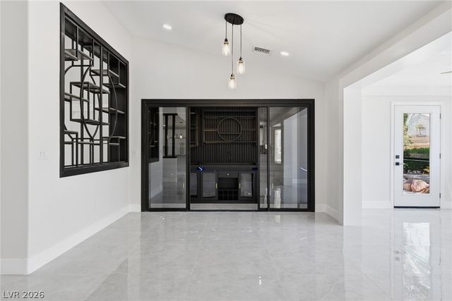 2920 Crown Ridge Drive, Las Vegas, NV 89134