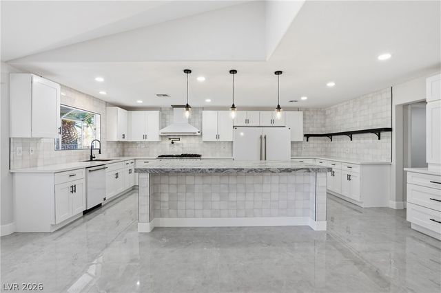 2920 Crown Ridge Drive, Las Vegas, NV 89134