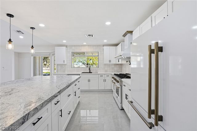 2920 Crown Ridge Drive, Las Vegas, NV 89134