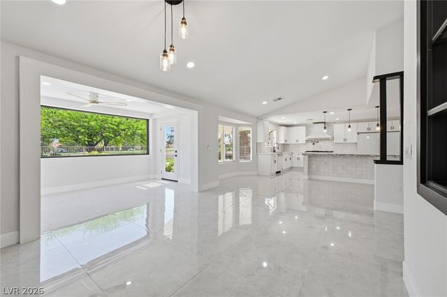 2920 Crown Ridge Drive, Las Vegas, NV 89134