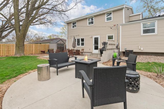1512 CORMIER ROAD, Green Bay, WI 54313