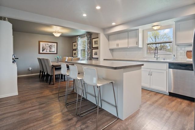 1512 CORMIER ROAD, Green Bay, WI 54313