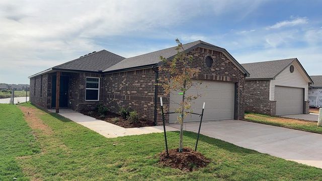 10040 Appaloosa Lane, Yukon, OK 73099