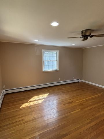 12 Hampton Road, Sharon, MA 02067