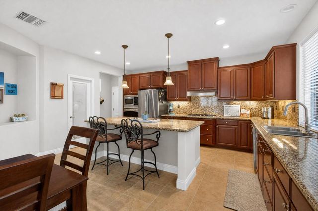 508 Hearthside Ct, Roseville, CA 95747