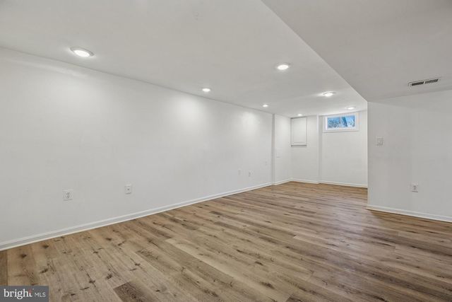 4613 WILWYN WAY, Rockville, MD 20852