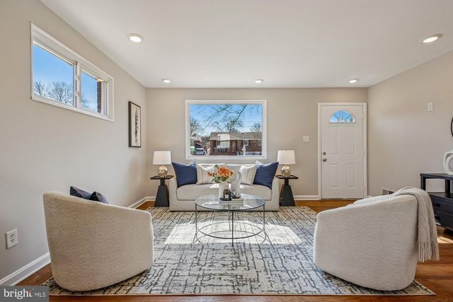 4613 WILWYN WAY, Rockville, MD 20852