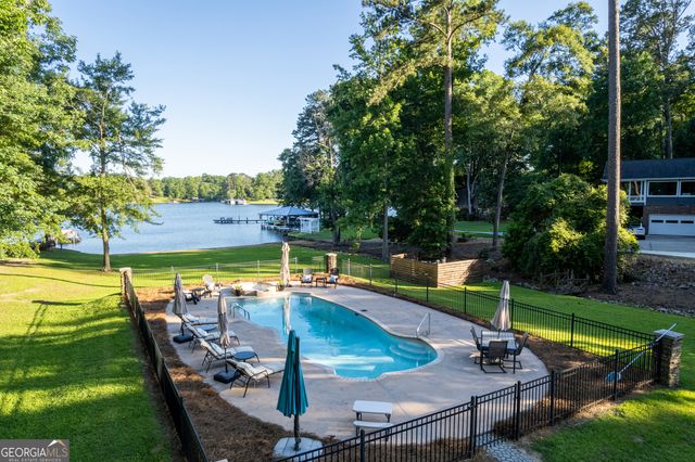 183 Lakecrest Drive, Milledgeville, GA 31061