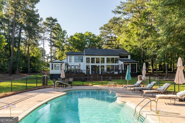 183 Lakecrest Drive, Milledgeville, GA 31061