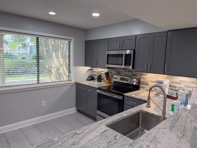 206 Westleton Dr Apt 12D, Myrtle Beach, SC 29572