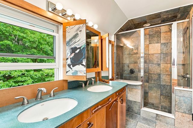 10 Half Moon Hill 10, Acton, MA 01720