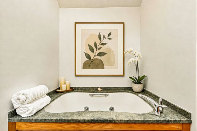 10 Half Moon Hill 10, Acton, MA 01720