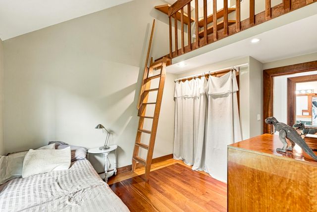 10 Half Moon Hill 10, Acton, MA 01720