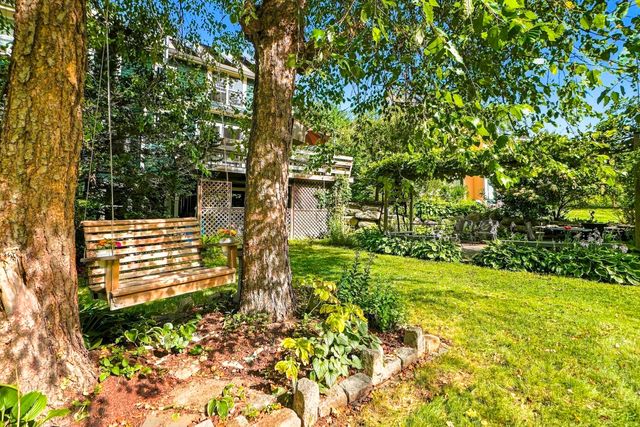 10 Half Moon Hill 10, Acton, MA 01720