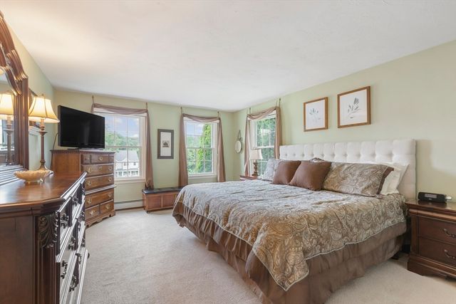 15 Little Tree Rd, Medway, MA 02053