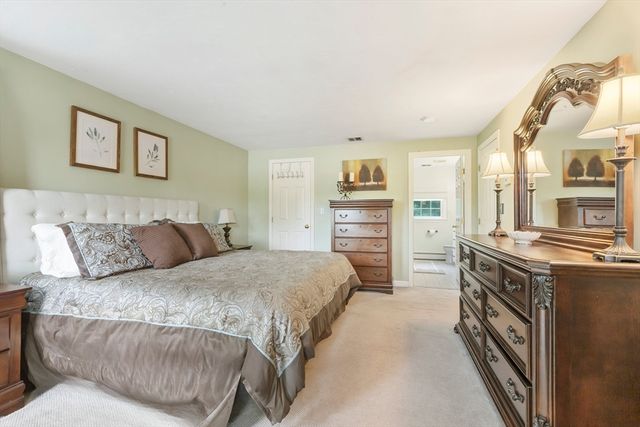 15 Little Tree Rd, Medway, MA 02053