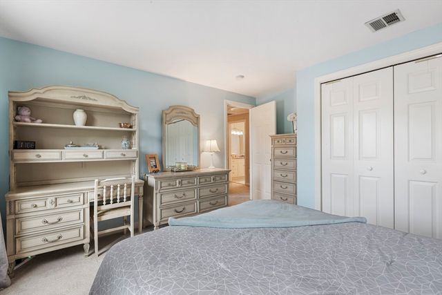 15 Little Tree Rd, Medway, MA 02053