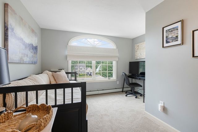 15 Little Tree Rd, Medway, MA 02053