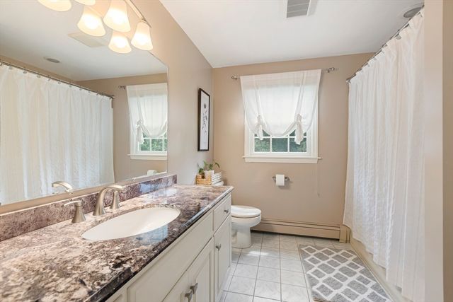 15 Little Tree Rd, Medway, MA 02053