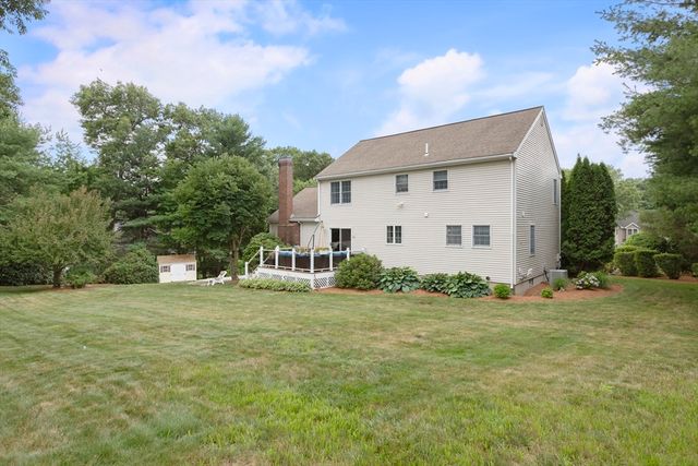 15 Little Tree Rd, Medway, MA 02053