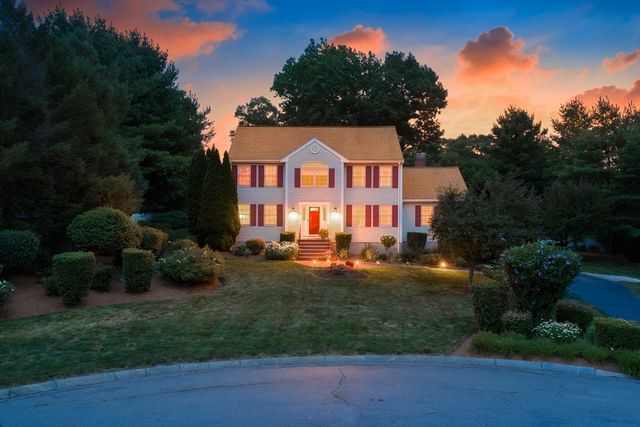 15 Little Tree Rd, Medway, MA 02053