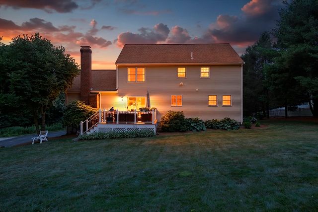 15 Little Tree Rd, Medway, MA 02053