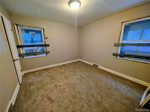 4715 BUCKINGHAM Avenue, Detroit, MI 48224