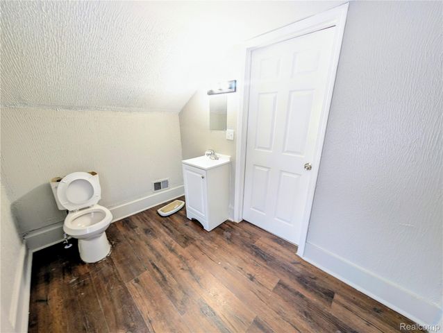 4715 BUCKINGHAM Avenue, Detroit, MI 48224