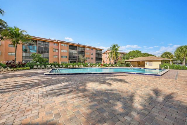 701 SW 142nd Avenue 104S, Pembroke Pines, FL 33027