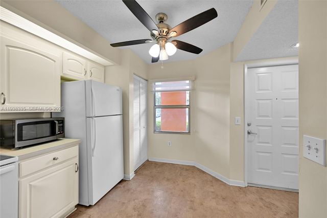 701 SW 142nd Avenue 104S, Pembroke Pines, FL 33027