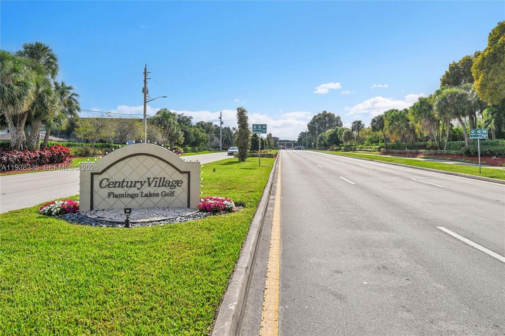 701 SW 142nd Avenue 104S, Pembroke Pines, FL 33027