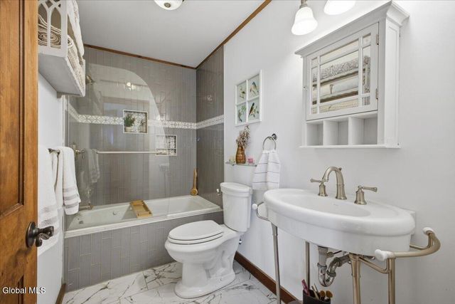 353 County Road 402, Westerlo, NY 12193