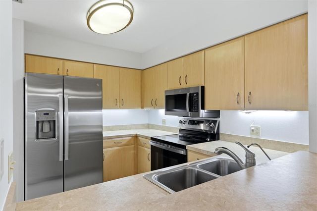 6420 CARRINGTON CIRCLE 35, Sarasota, FL 34238