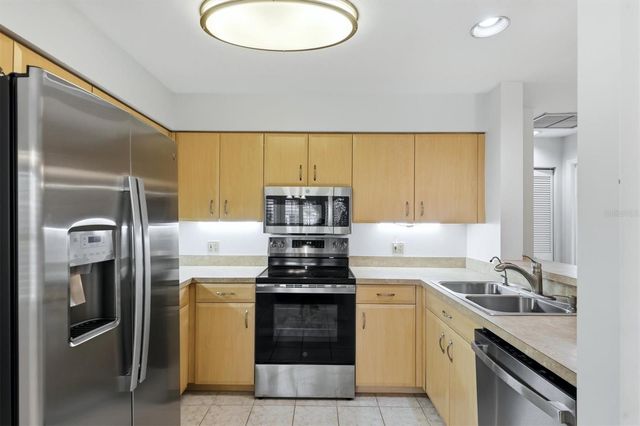 6420 CARRINGTON CIRCLE 35, Sarasota, FL 34238