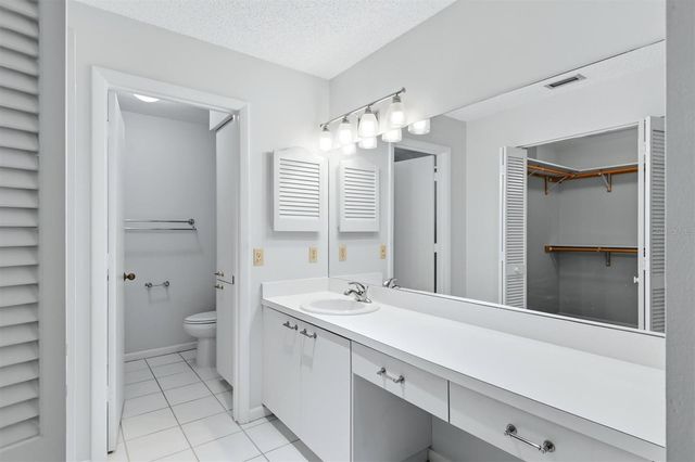 6420 CARRINGTON CIRCLE 35, Sarasota, FL 34238