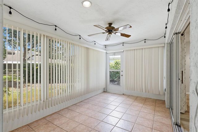 6420 CARRINGTON CIRCLE 35, Sarasota, FL 34238