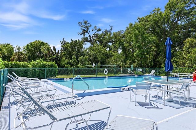 6420 CARRINGTON CIRCLE 35, Sarasota, FL 34238