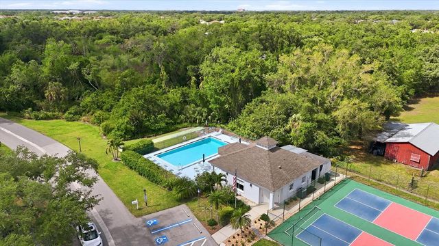6420 CARRINGTON CIRCLE 35, Sarasota, FL 34238