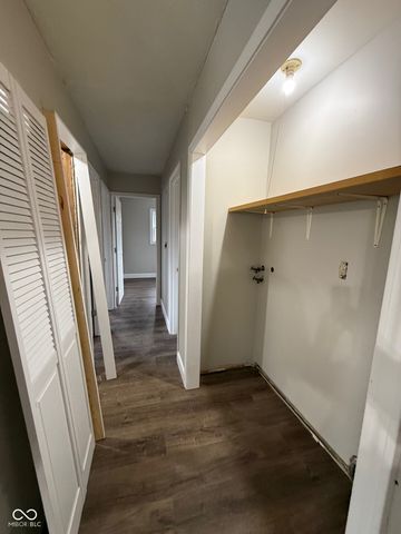 122 Bel Aire Drive, Whiteland, IN 46184