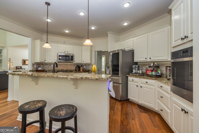 265 Ridgewood Drive, Fayetteville, GA 30215