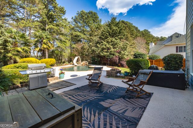 265 Ridgewood Drive, Fayetteville, GA 30215