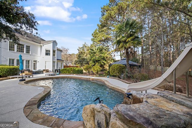 265 Ridgewood Drive, Fayetteville, GA 30215