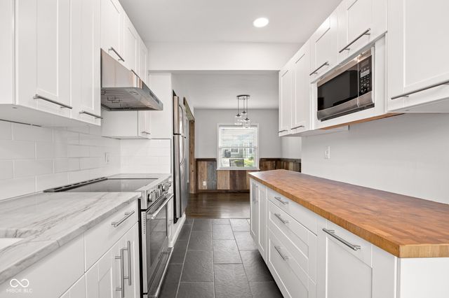 5219 N College Avenue 701, Indianapolis, IN 46220