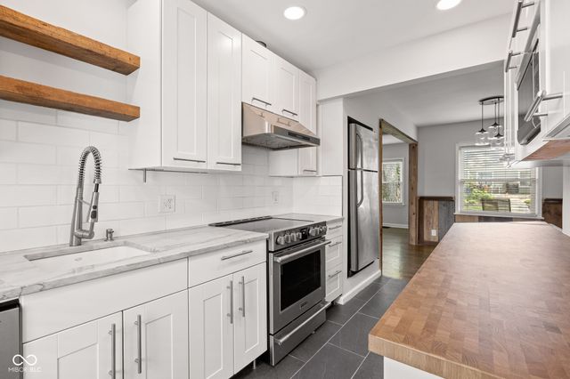 5219 N College Avenue 701, Indianapolis, IN 46220
