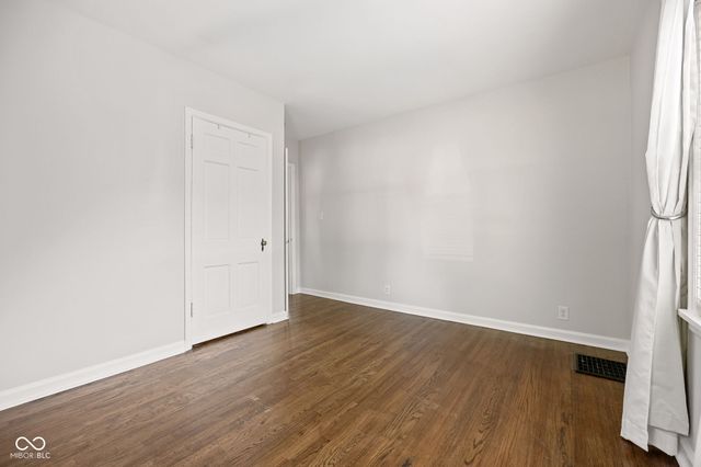 5219 N College Avenue 701, Indianapolis, IN 46220