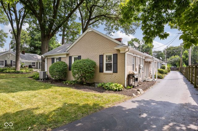 5219 N College Avenue 701, Indianapolis, IN 46220